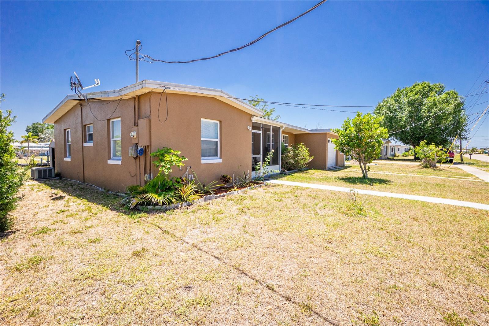 Image 36 of 61 For 159 Godfrey Avenue Ne