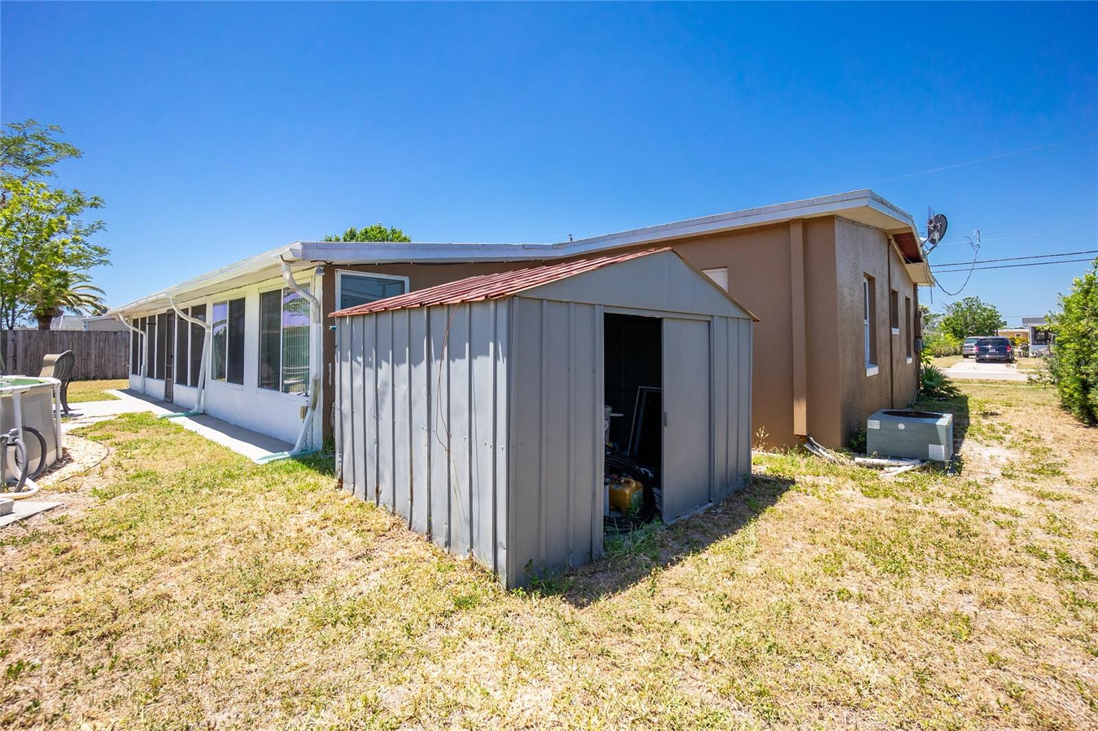 Image 38 of 61 For 159 Godfrey Avenue Ne