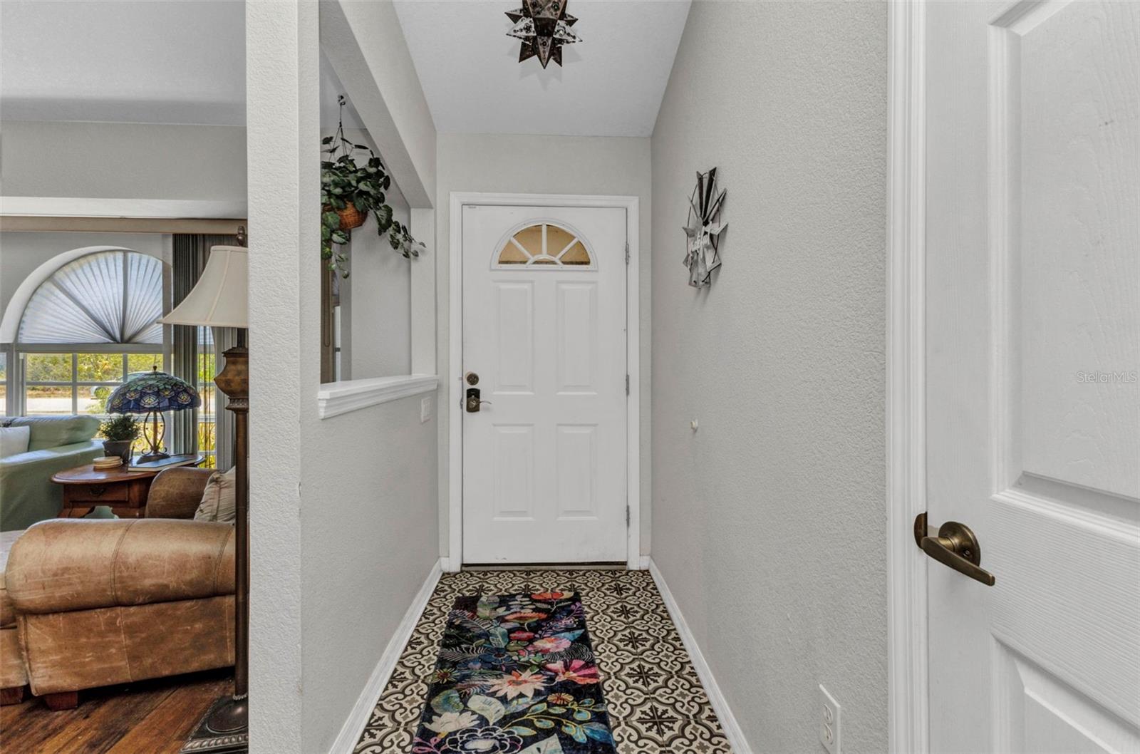 Image 2 of 25 For 1372 Annette Street