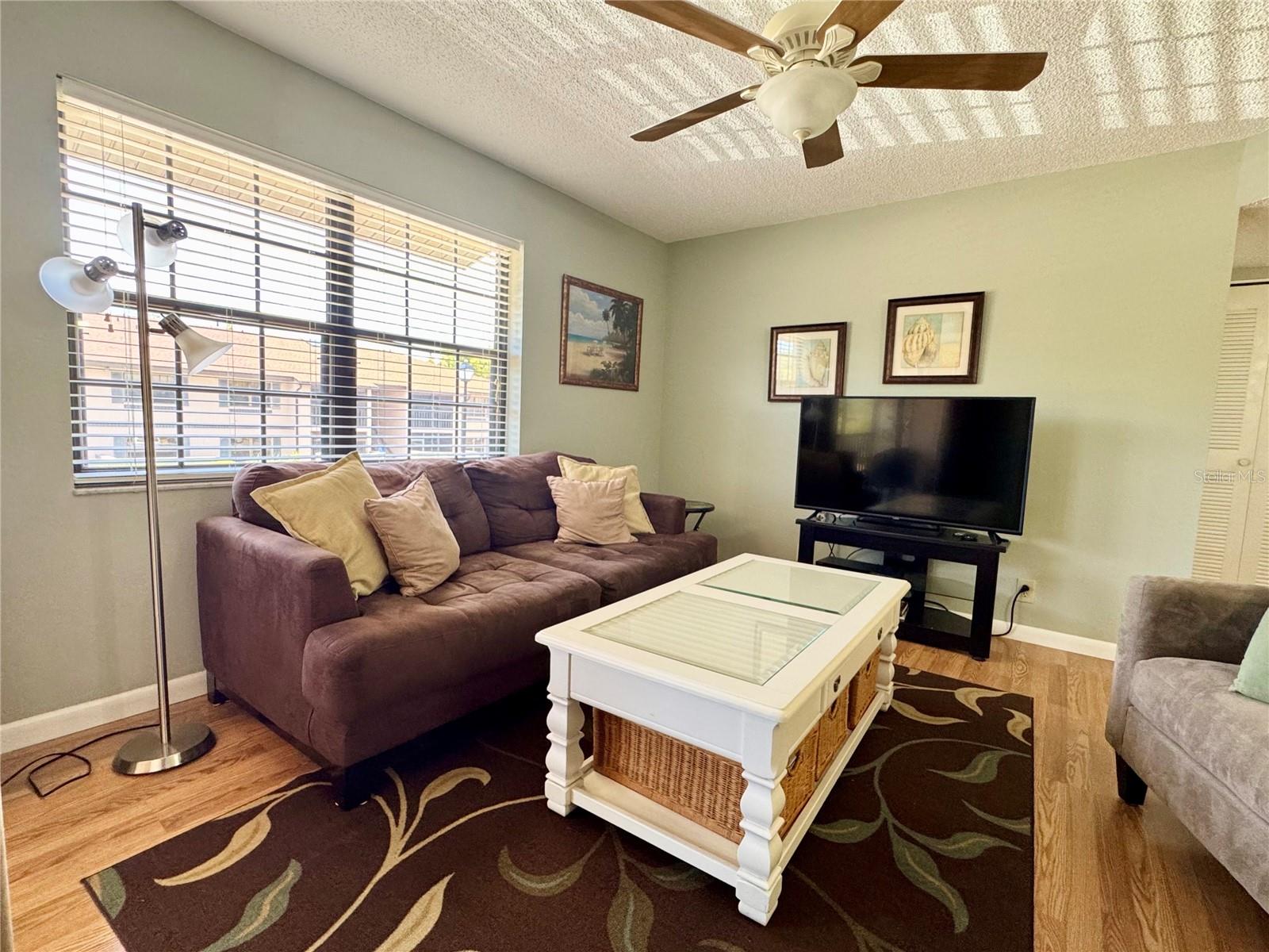 Image 6 of 31 For 19505 Quesada Avenue Ii201