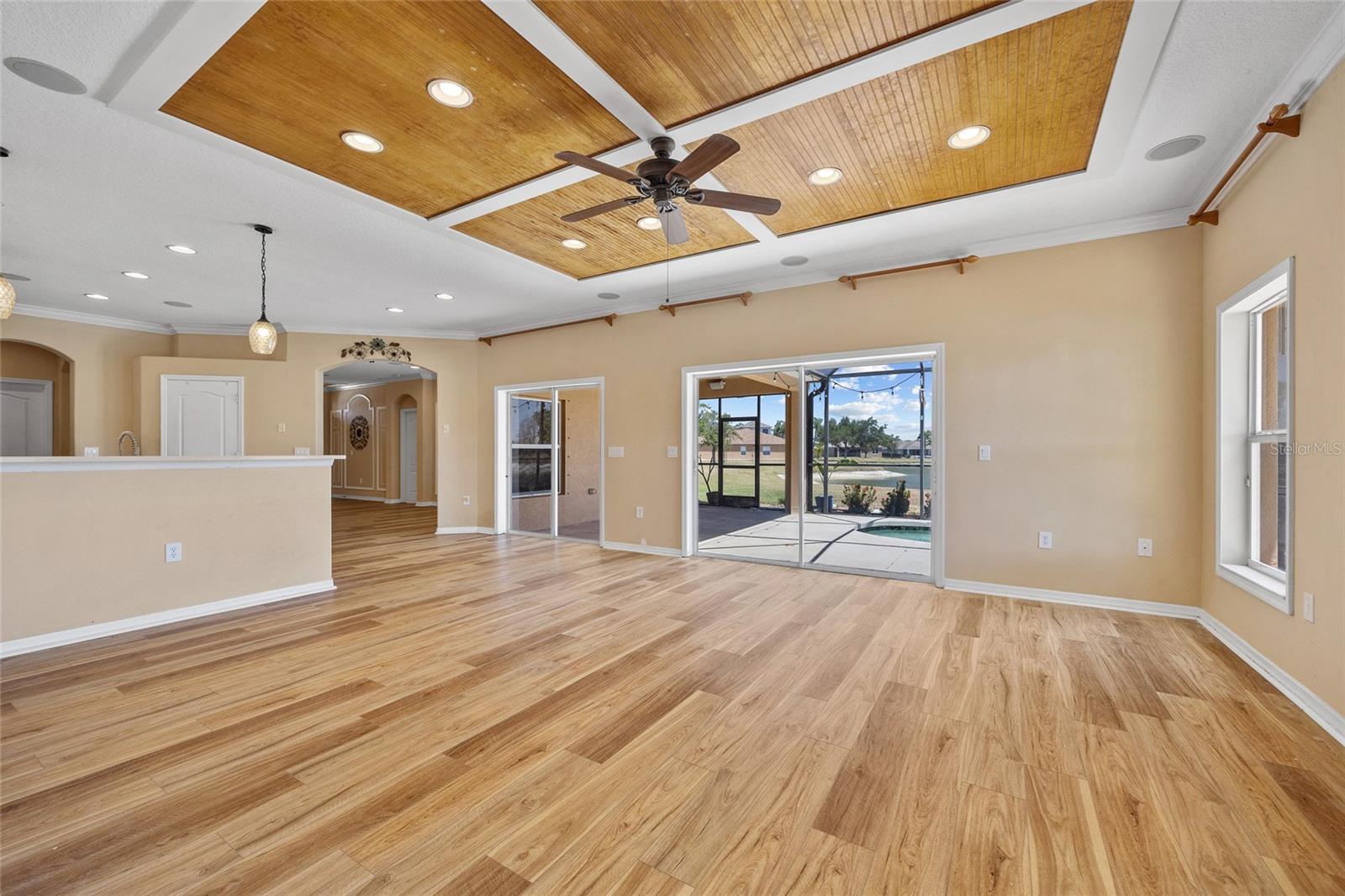 Image 12 of 48 For 2871 Suncoast Lakes Boulevard