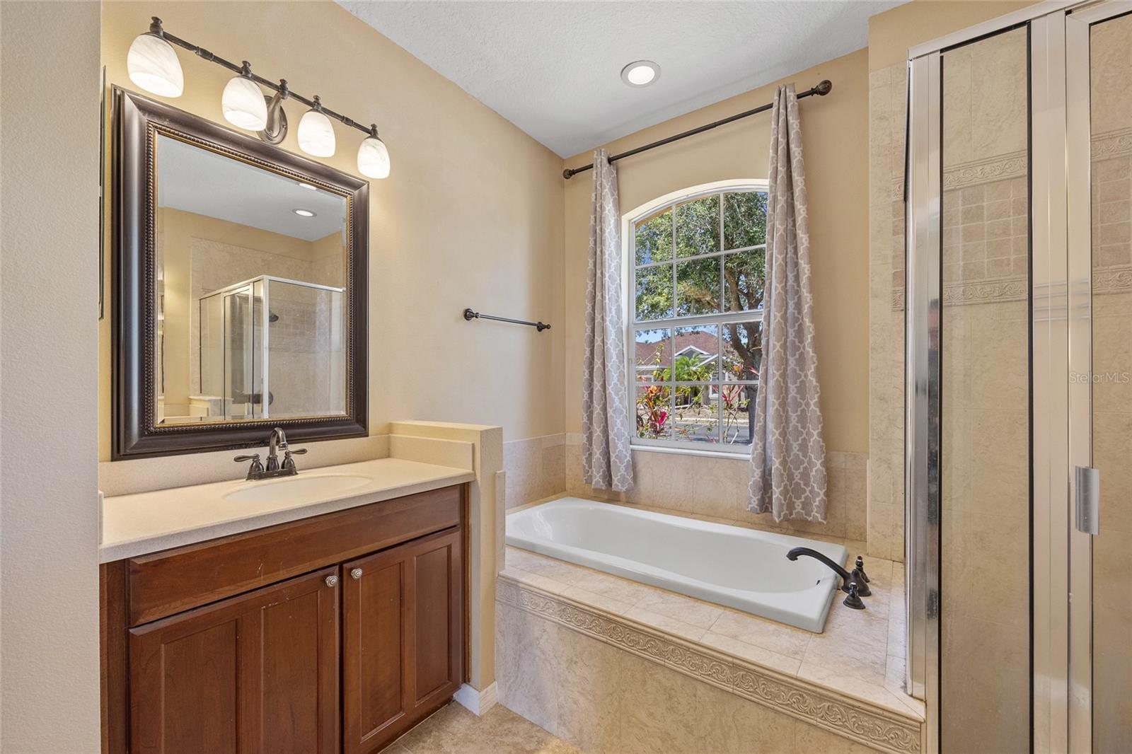Image 17 of 48 For 2871 Suncoast Lakes Boulevard