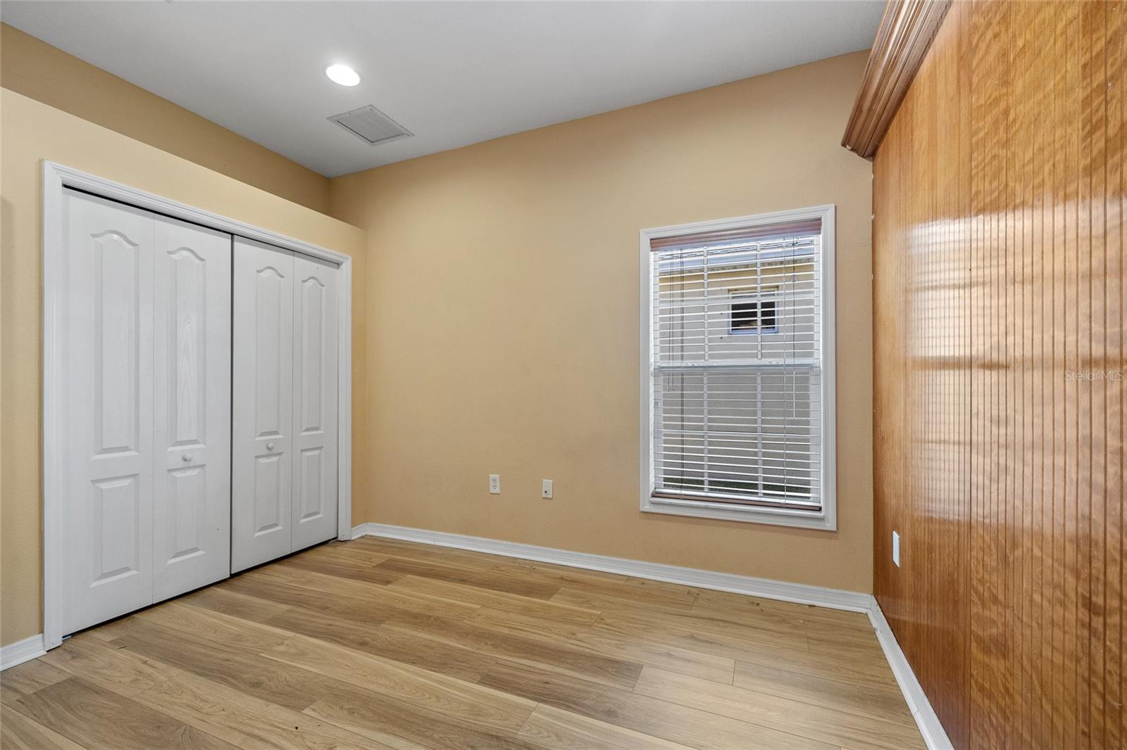 Image 19 of 48 For 2871 Suncoast Lakes Boulevard