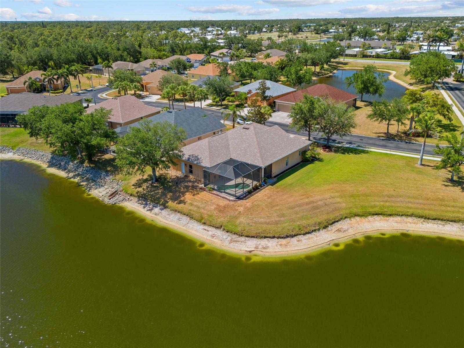 Image 27 of 48 For 2871 Suncoast Lakes Boulevard