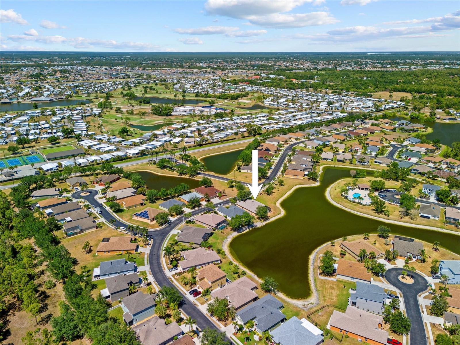 Image 28 of 48 For 2871 Suncoast Lakes Boulevard