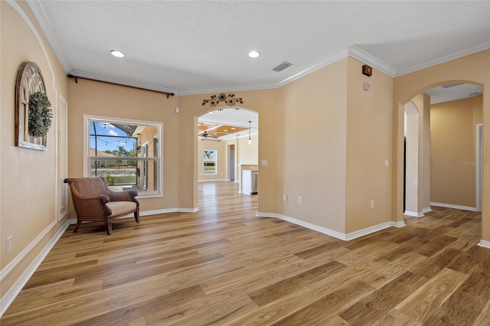 Image 6 of 48 For 2871 Suncoast Lakes Boulevard