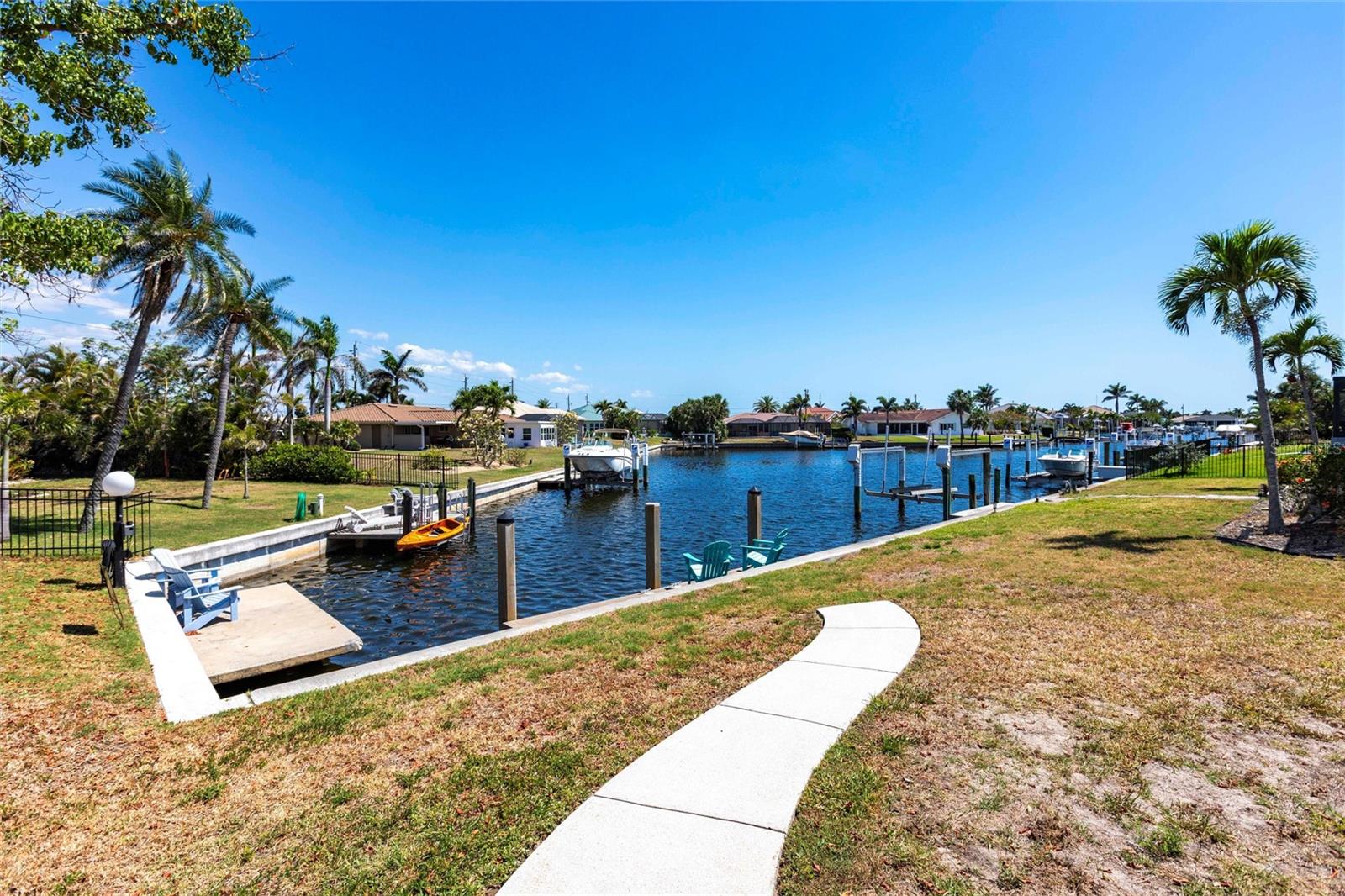 Image 37 of 50 For 1711 Boca Raton Court