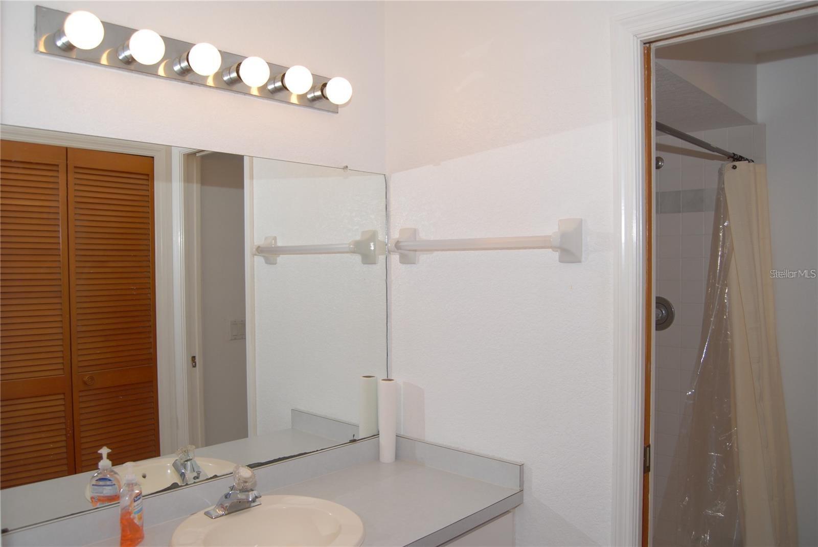 Image 17 of 28 For 1512 Rio De Janeiro Avenue 125