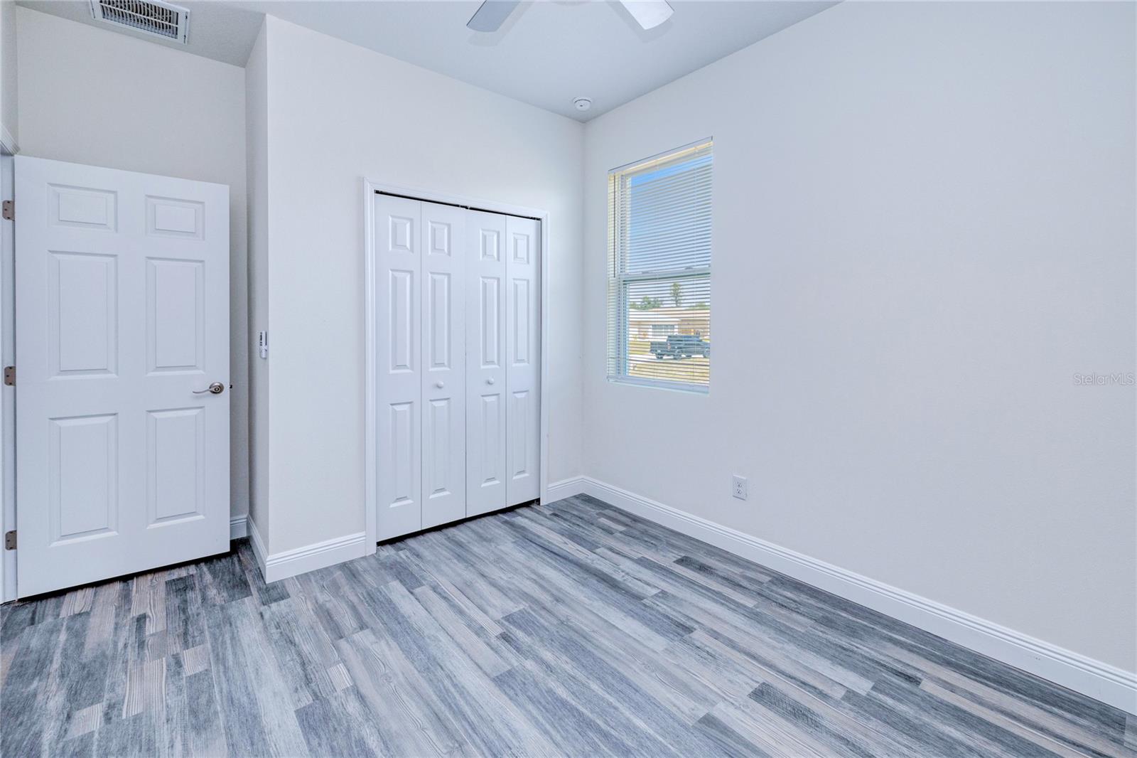 Image 10 of 48 For 4285 Oak Terrace Circle