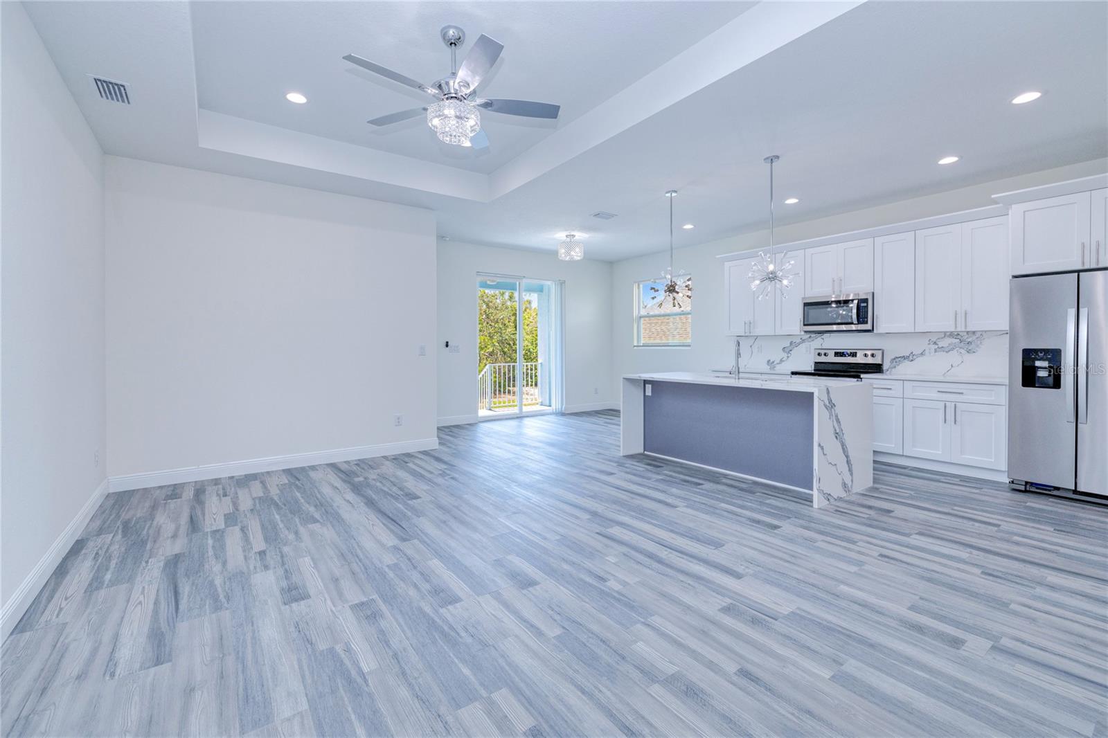 Image 13 of 48 For 4285 Oak Terrace Circle
