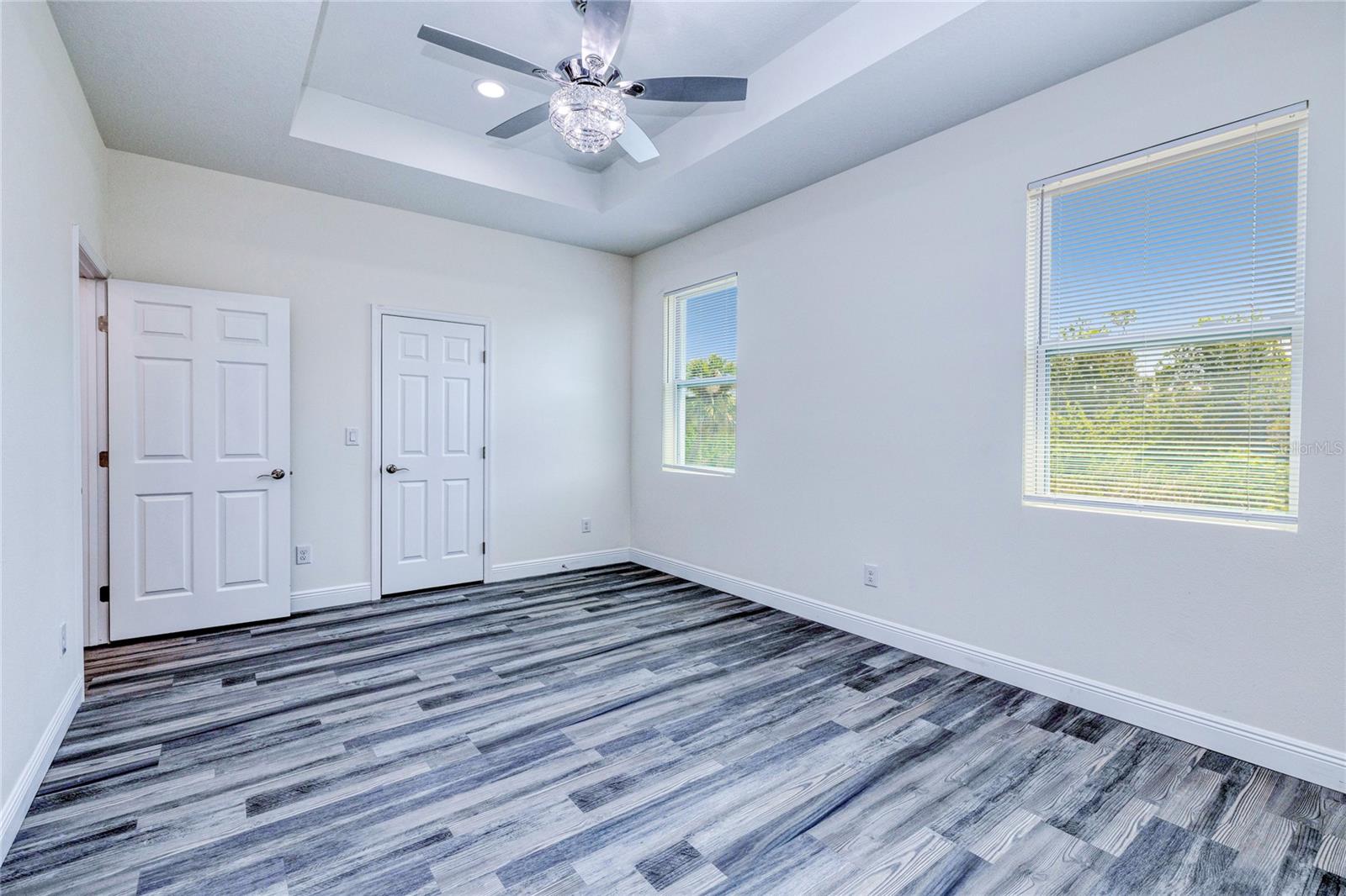 Image 21 of 48 For 4285 Oak Terrace Circle