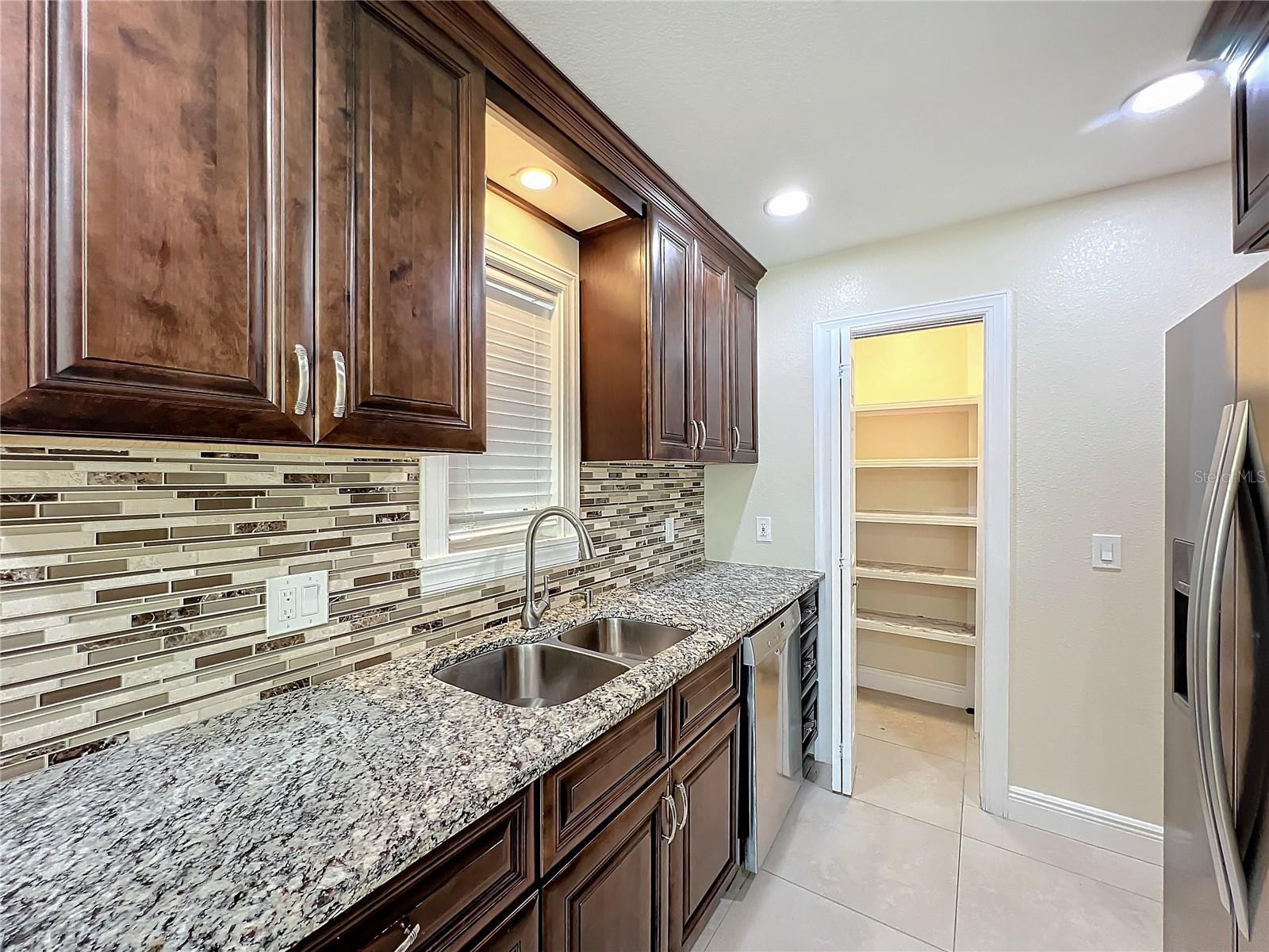 Image 19 of 53 For 21402 Meehan Avenue