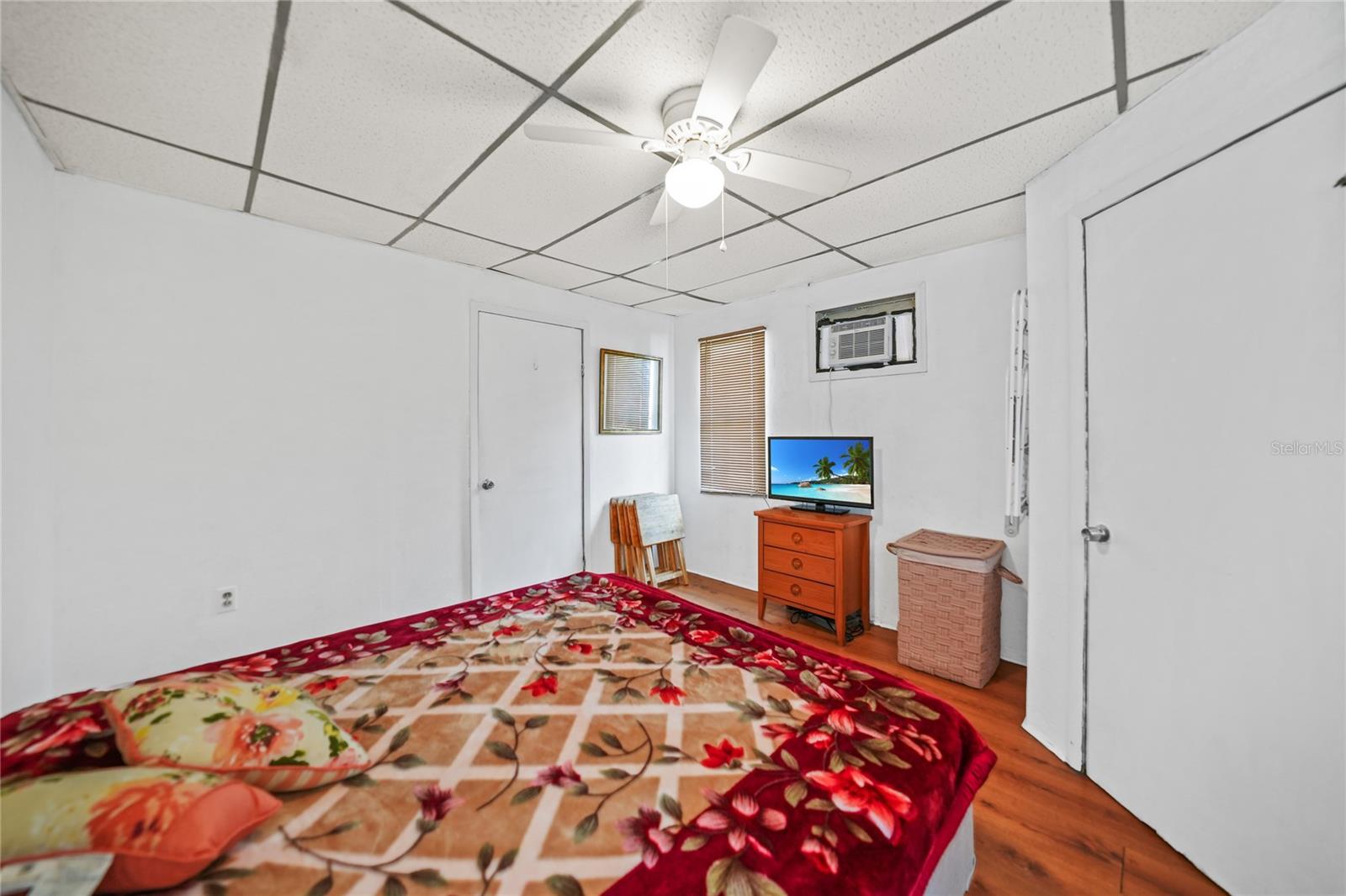 Image 17 of 38 For 2321 Dallas Street