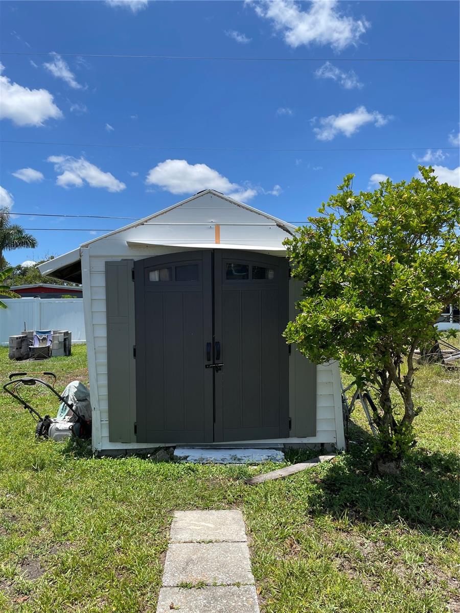 Image 35 of 38 For 2321 Dallas Street