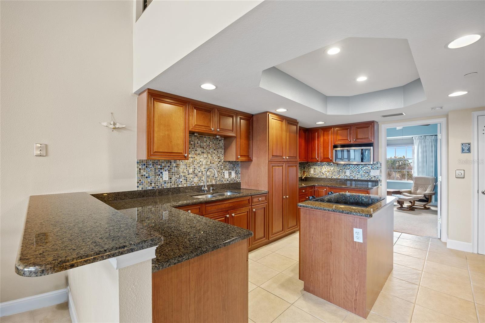 Image 10 of 51 For 1410 Park Beach Circle 113