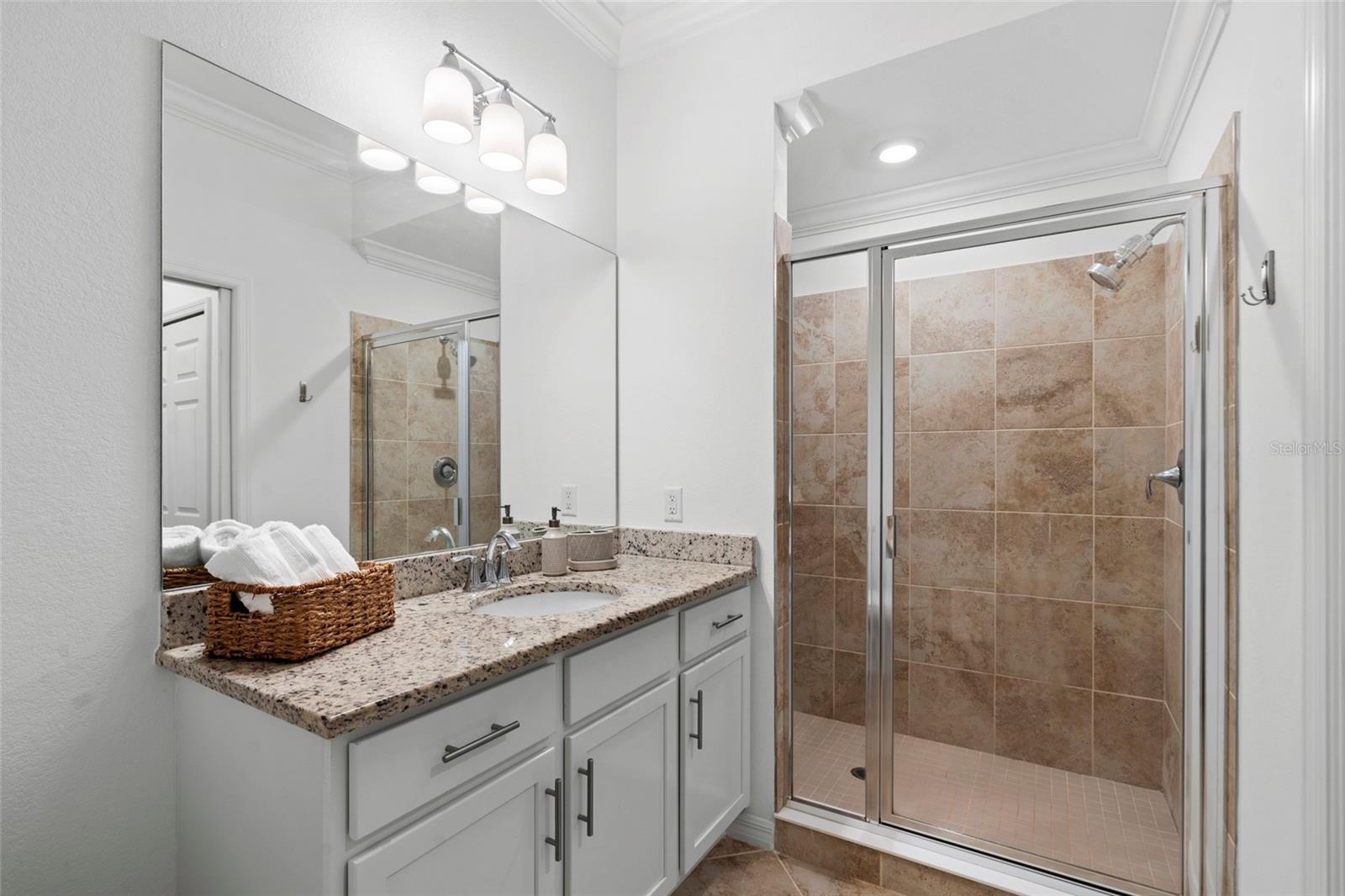 Image 19 of 61 For 14061 Heritage Landing Boulevard 445