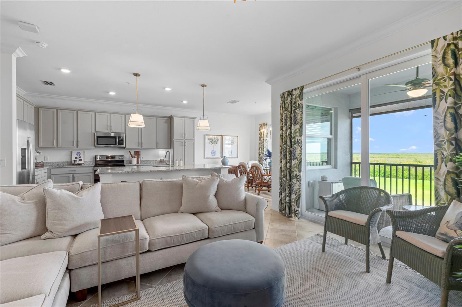 Image 2 of 61 For 14061 Heritage Landing Boulevard 445