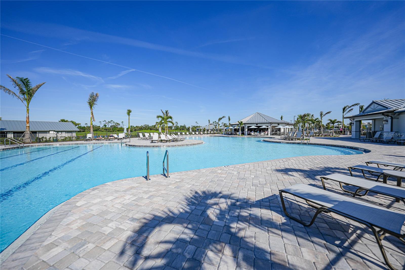 Image 47 of 61 For 14061 Heritage Landing Boulevard 445