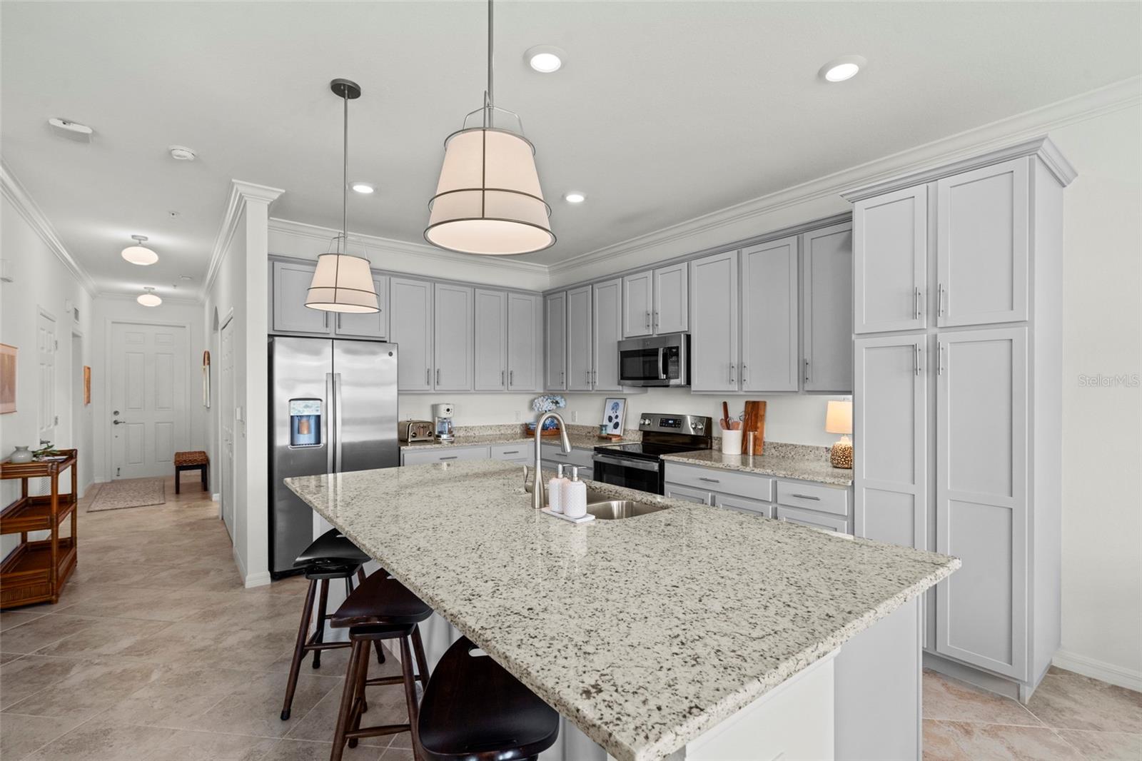 Image 6 of 61 For 14061 Heritage Landing Boulevard 445