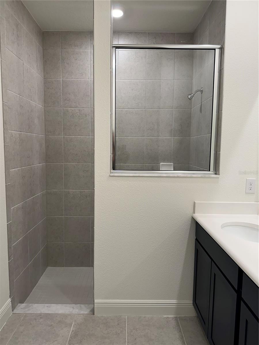 Listing photo id 10 for 9135 Lisa Terrace