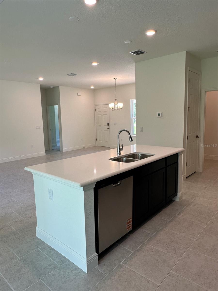 Listing photo id 14 for 9135 Lisa Terrace