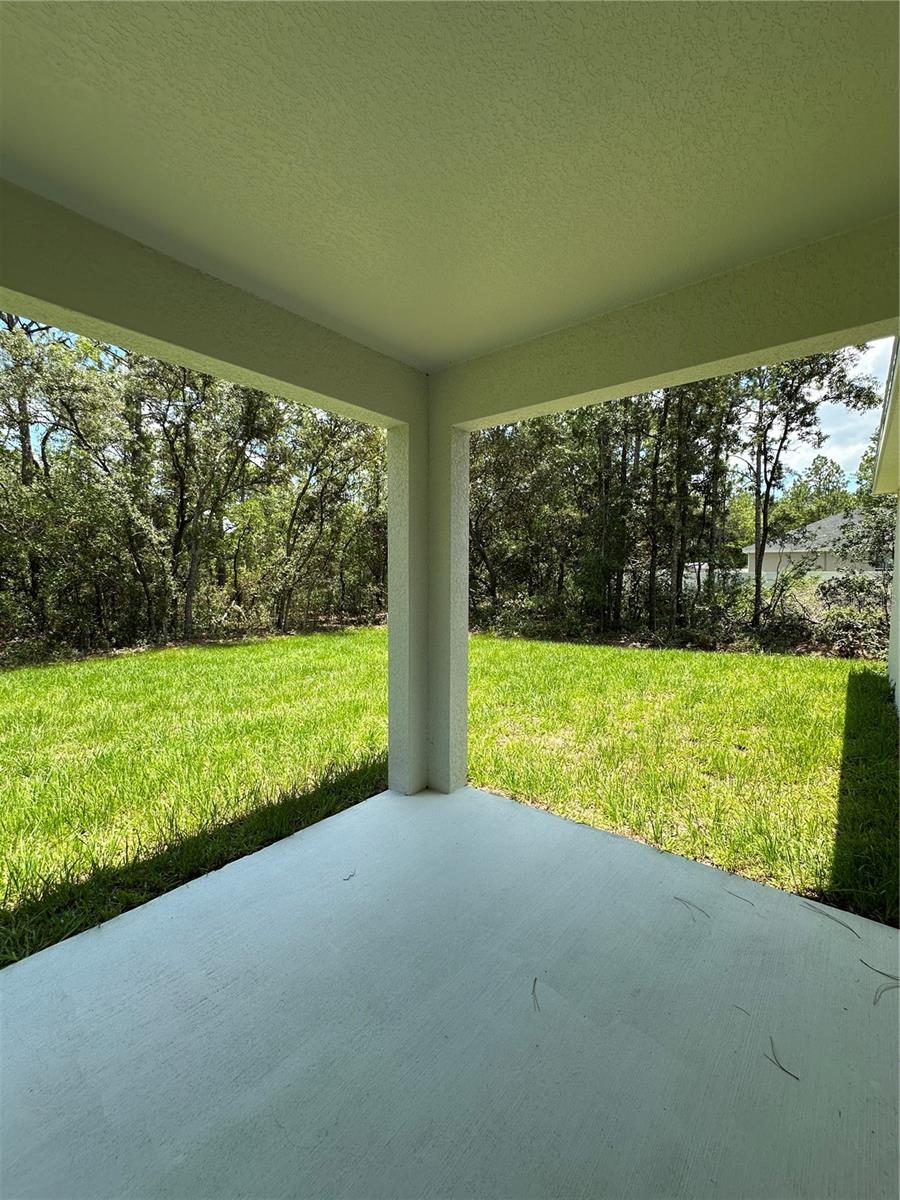 Listing photo id 17 for 9135 Lisa Terrace