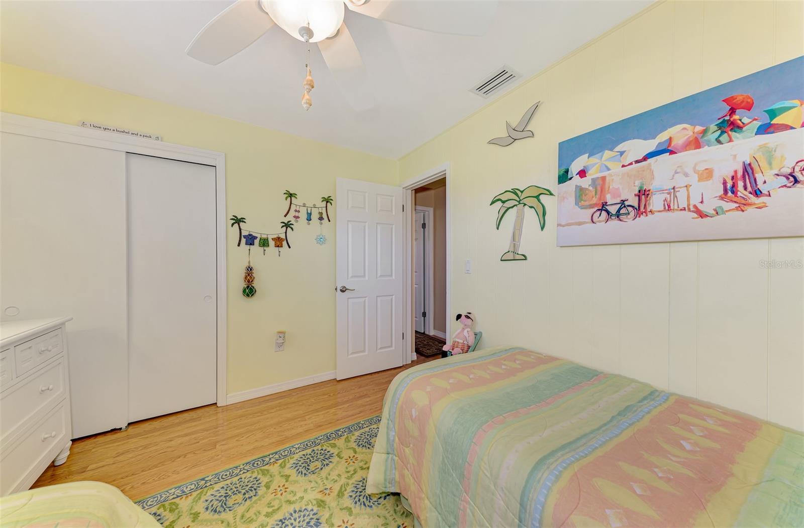 Image 36 of 67 For 142 Rotonda Circle