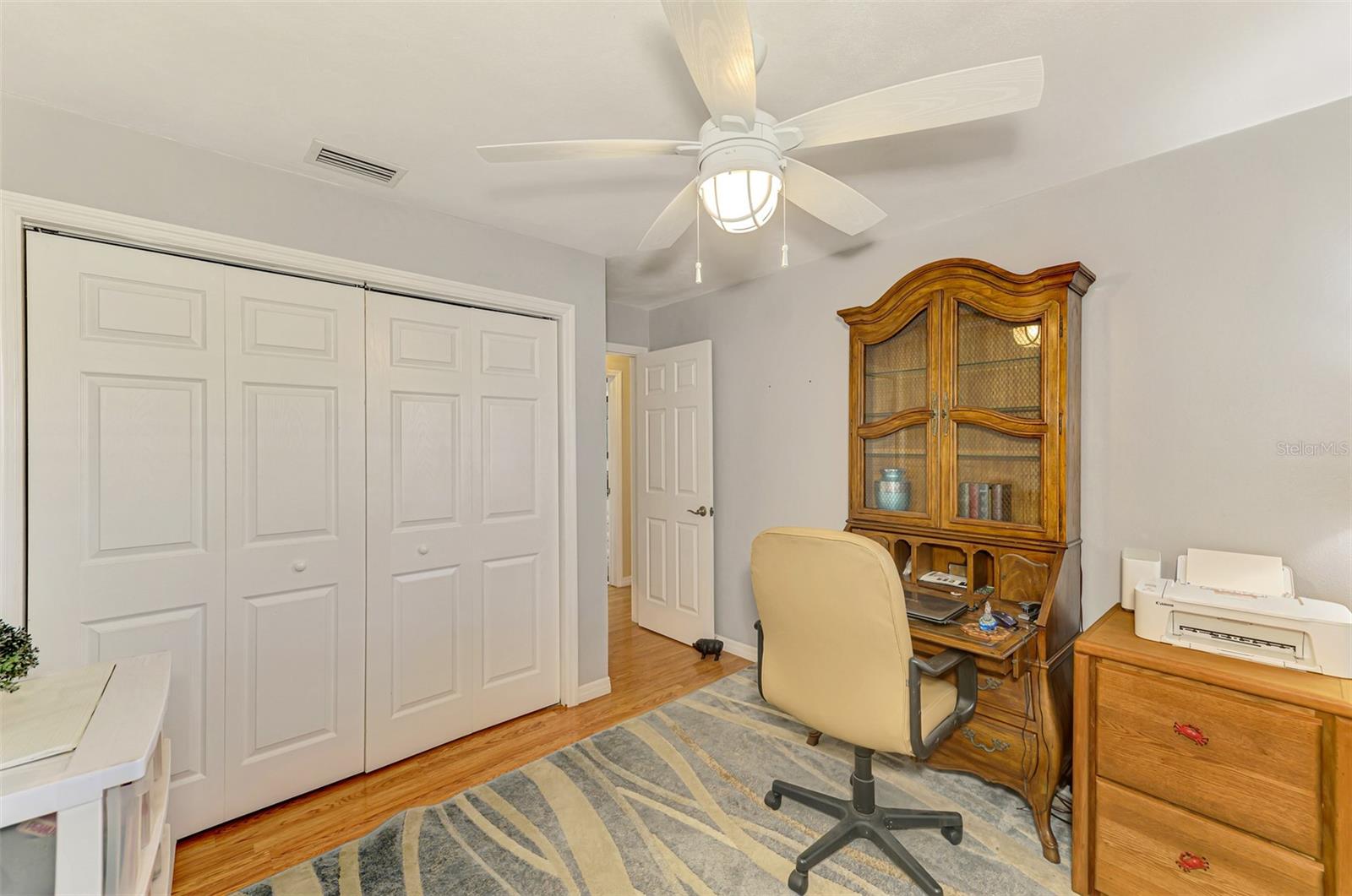 Image 41 of 67 For 142 Rotonda Circle