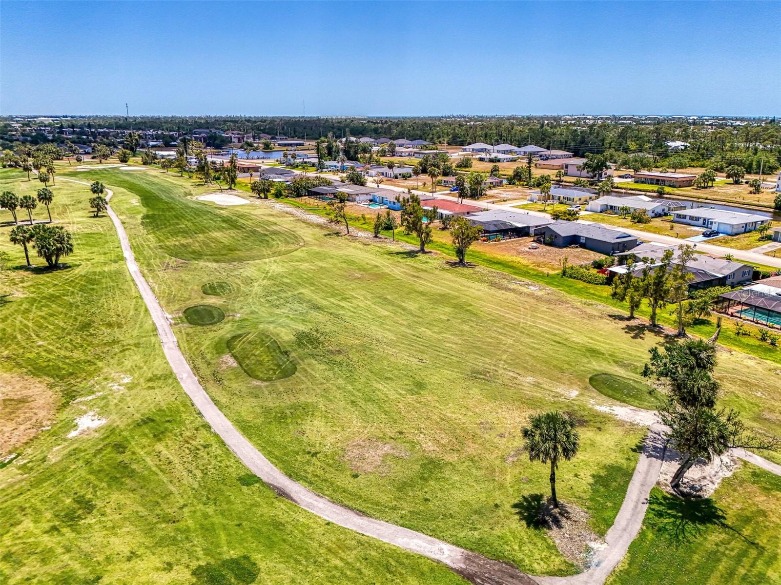 Image 60 of 67 For 142 Rotonda Circle