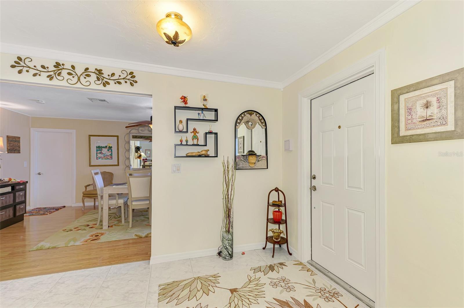 Image 7 of 67 For 142 Rotonda Circle