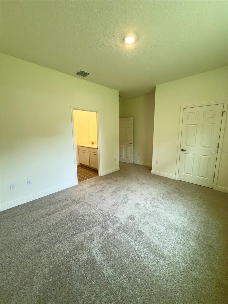 Image 21 of 22 For 8567 Golfview Drive