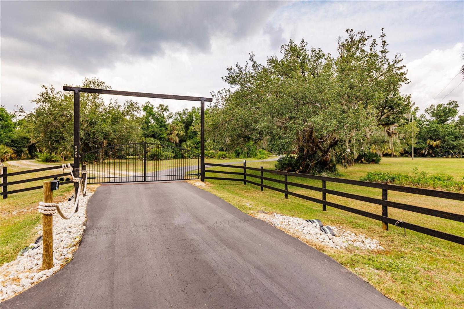 Image 6 of 86 For 9325 Lipe Road