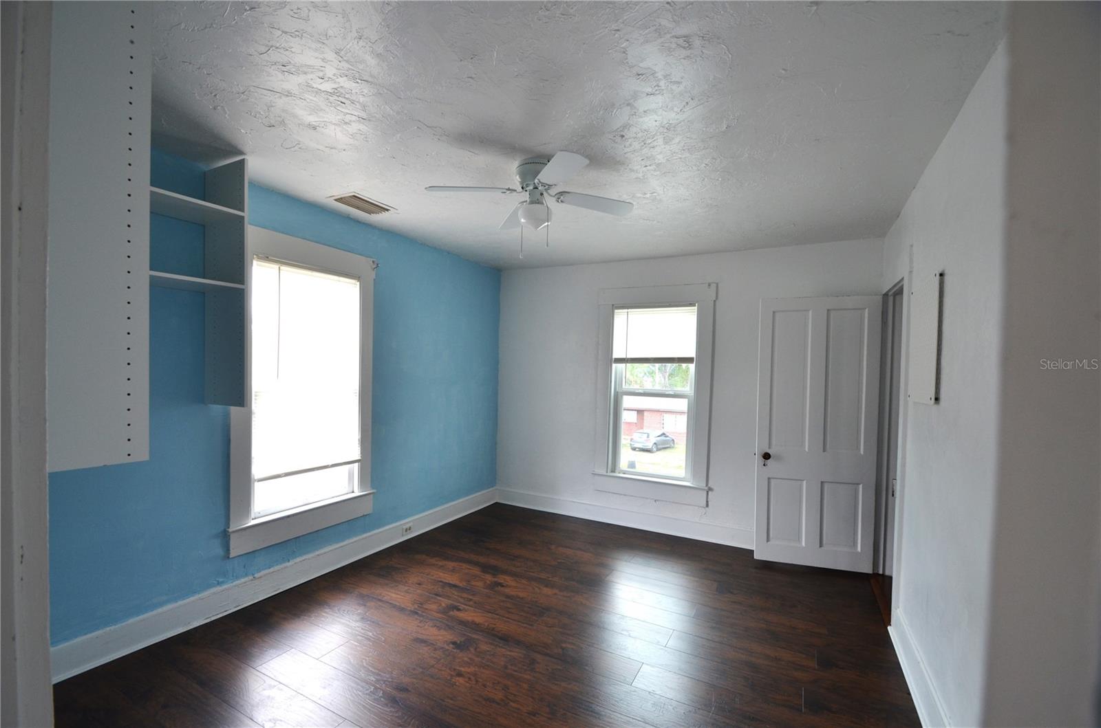 Listing photo id 15 for 214 Whidden Street