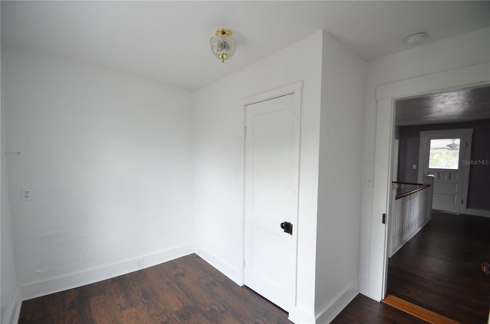 Listing photo id 17 for 214 Whidden Street