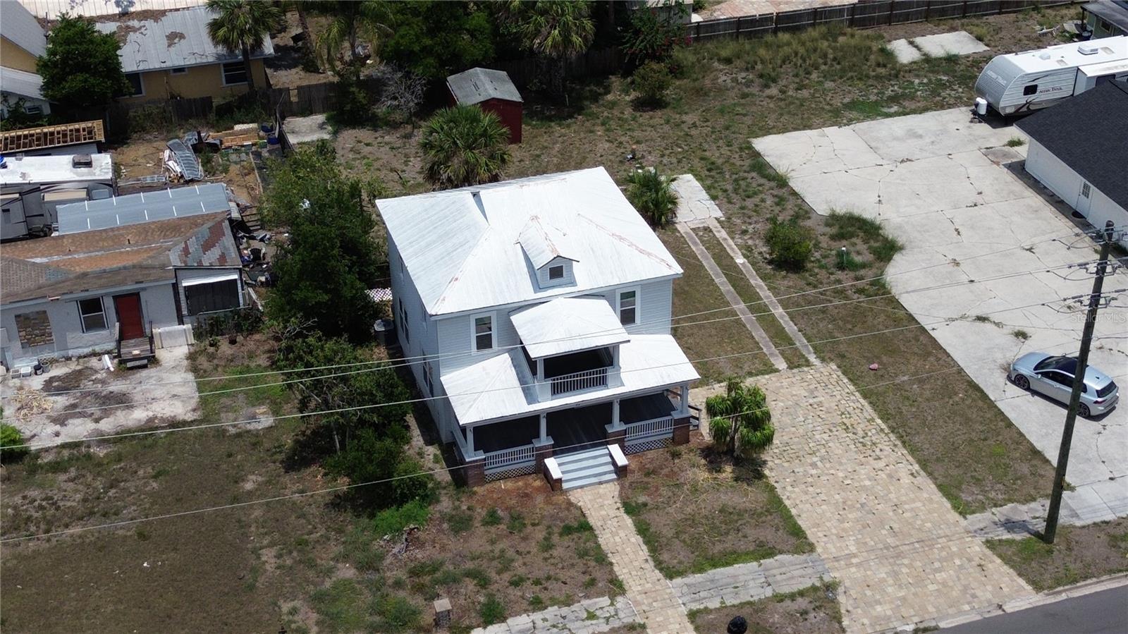 Listing photo id 31 for 214 Whidden Street