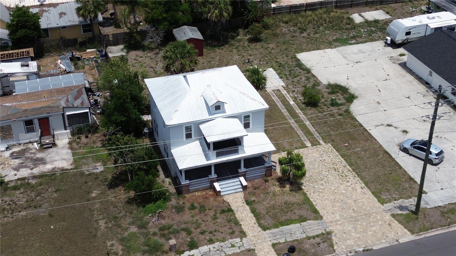 Listing photo id 32 for 214 Whidden Street