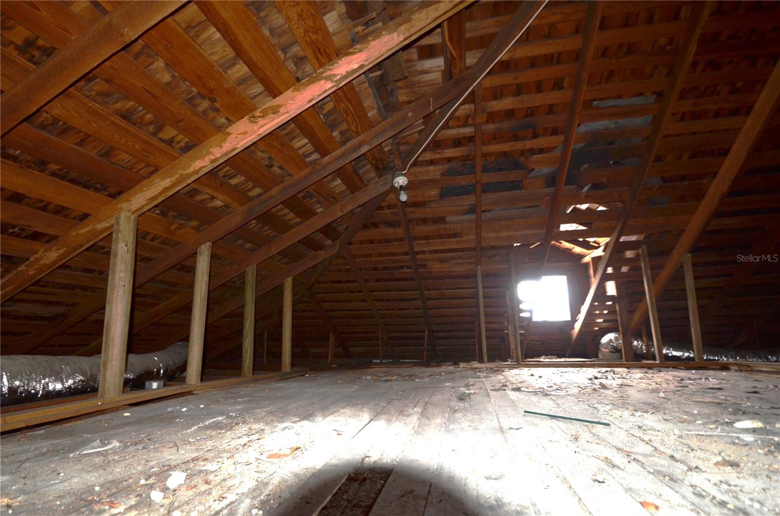 Listing photo id 34 for 214 Whidden Street