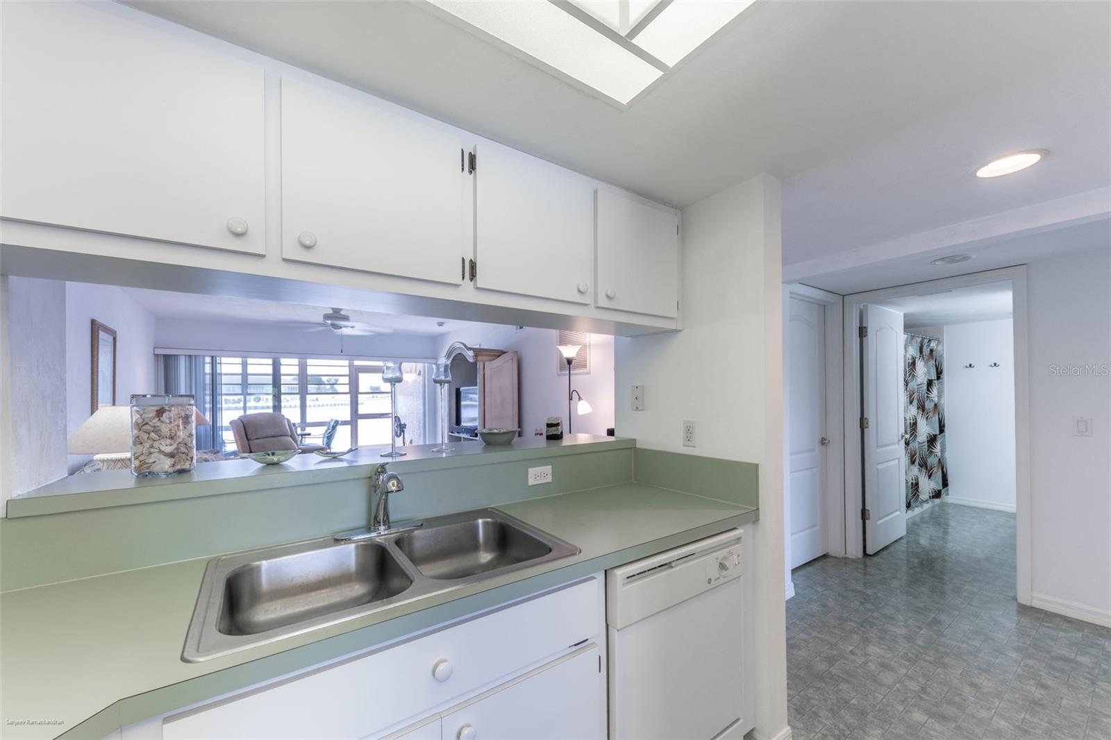 Image 17 of 51 For 11644 Egret Circle 1902
