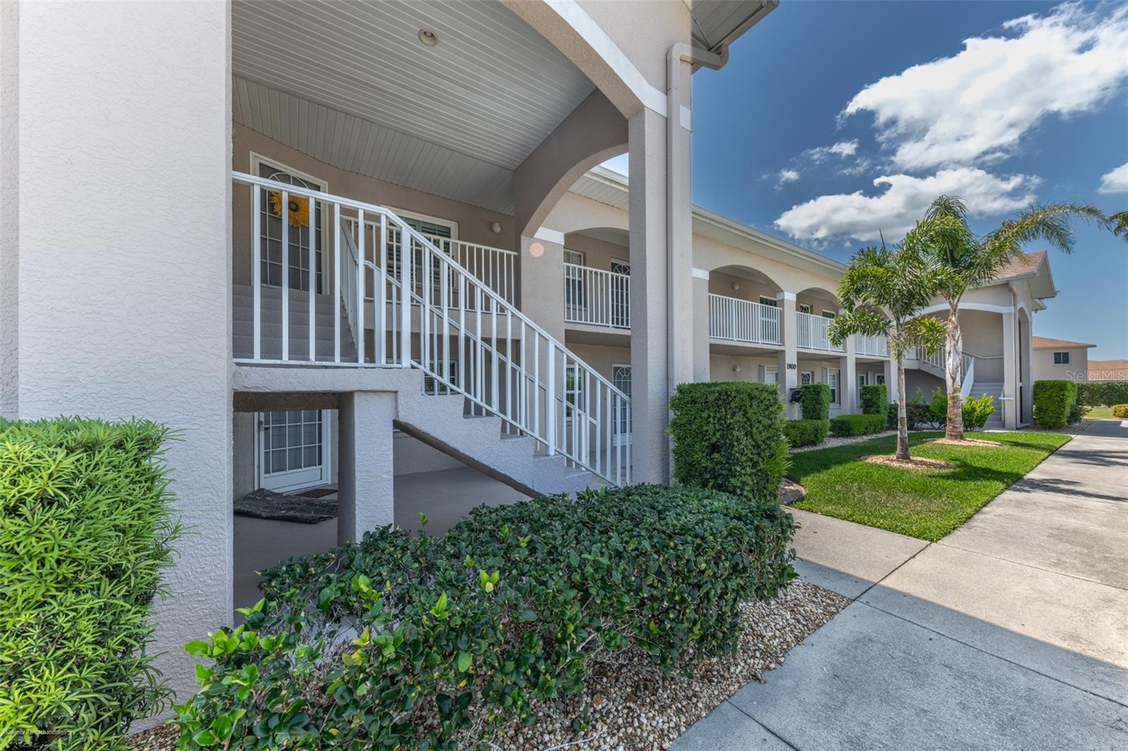 Image 3 of 51 For 11644 Egret Circle 1902