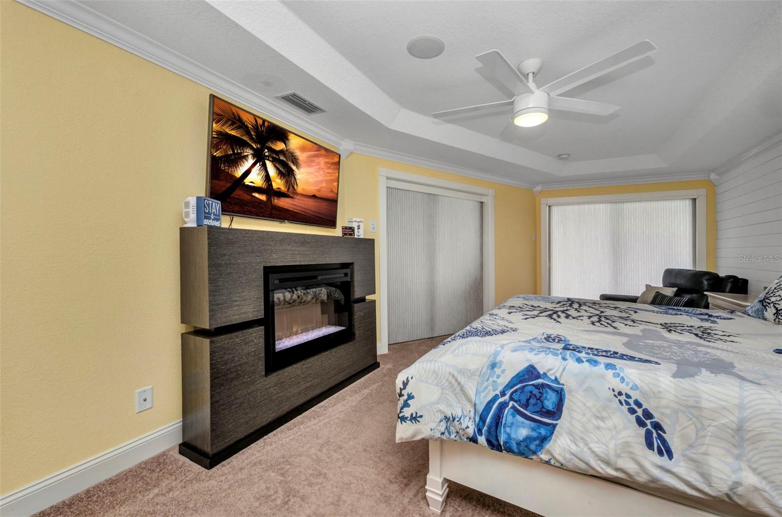 Image 13 of 93 For 474 Lomond Drive