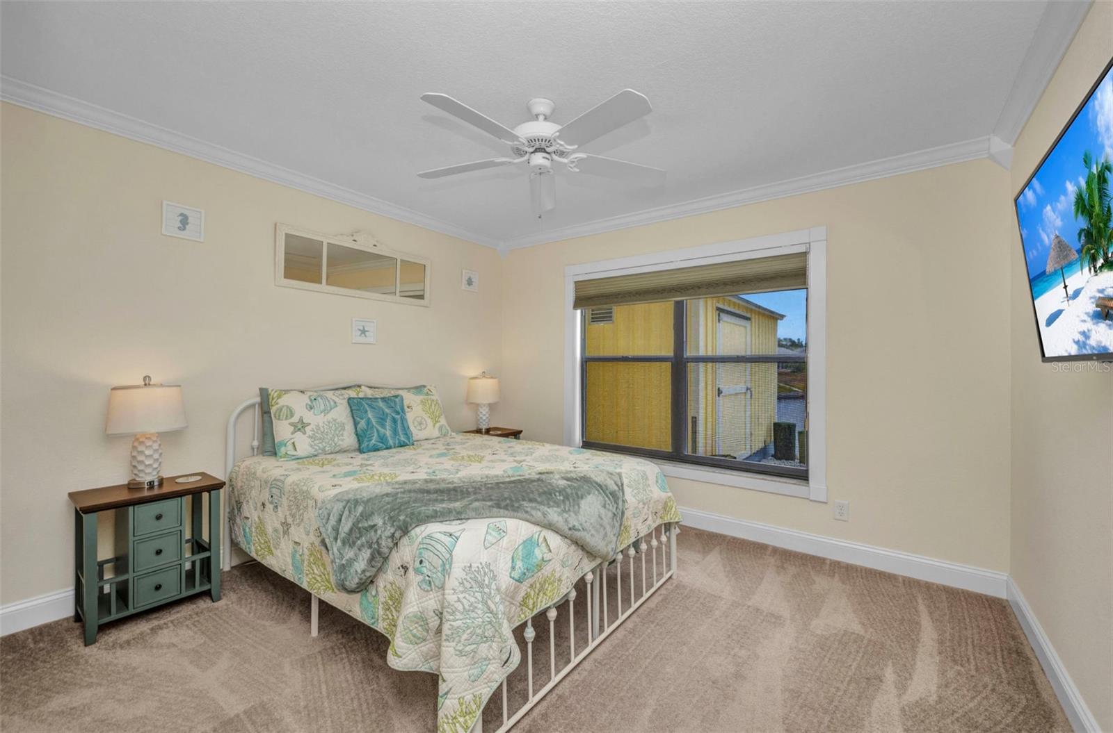 Image 36 of 93 For 474 Lomond Drive