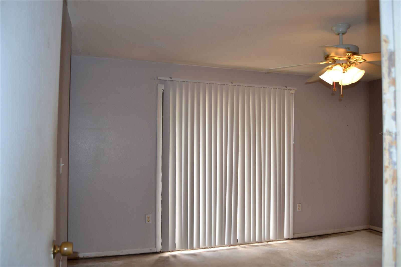 Image 10 of 28 For 21161 Knollwood Avenue