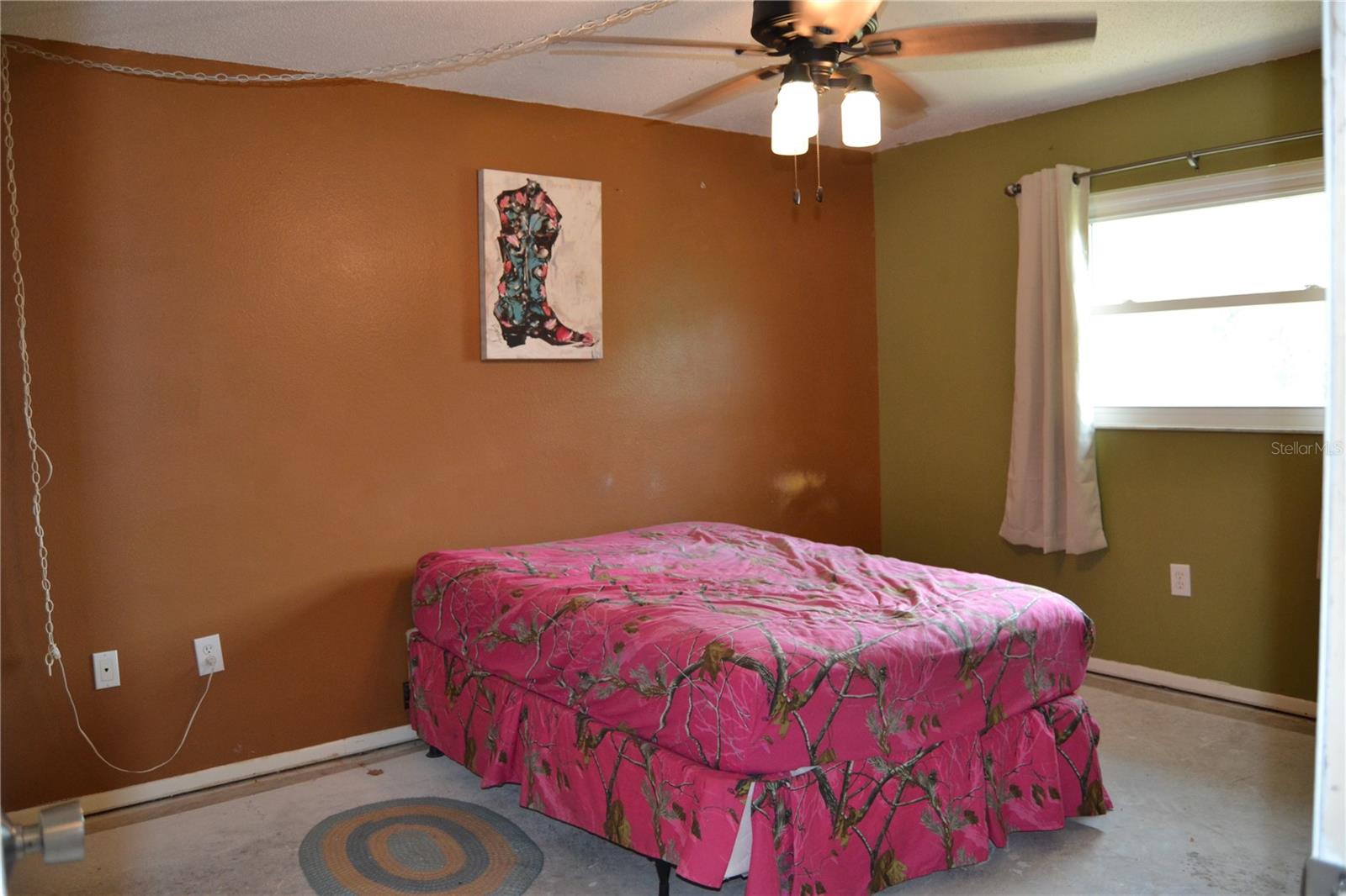 Image 12 of 28 For 21161 Knollwood Avenue