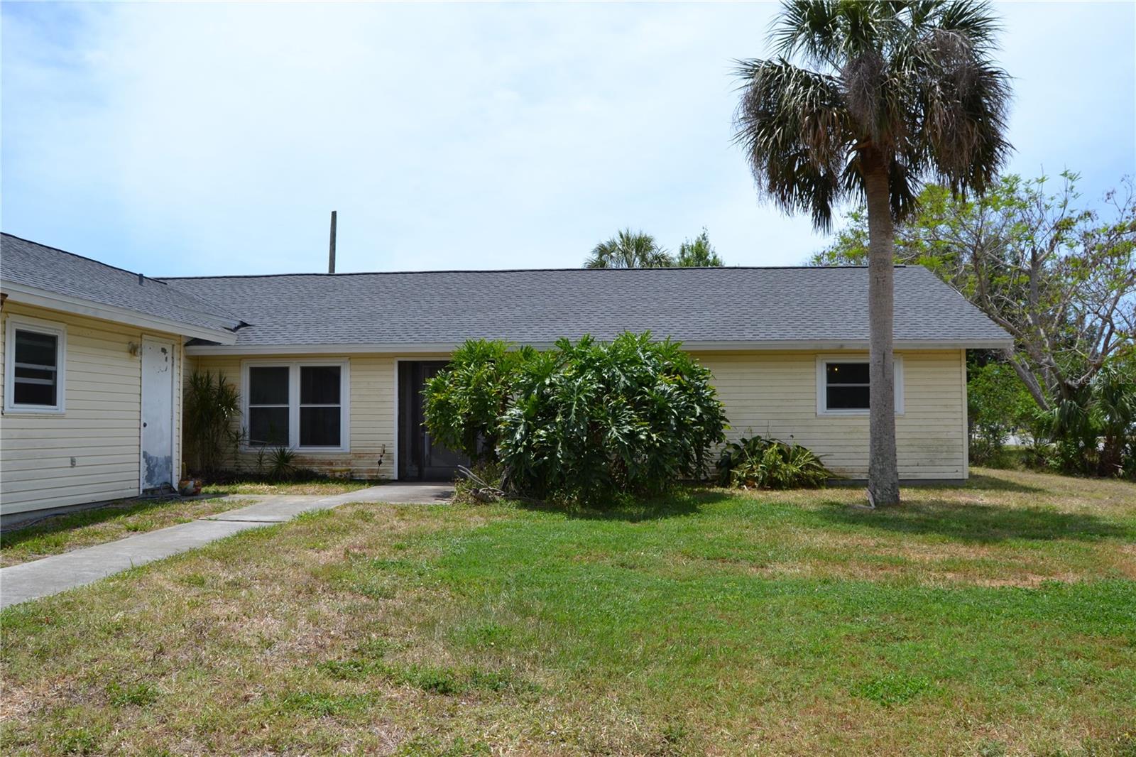 Image 3 of 28 For 21161 Knollwood Avenue