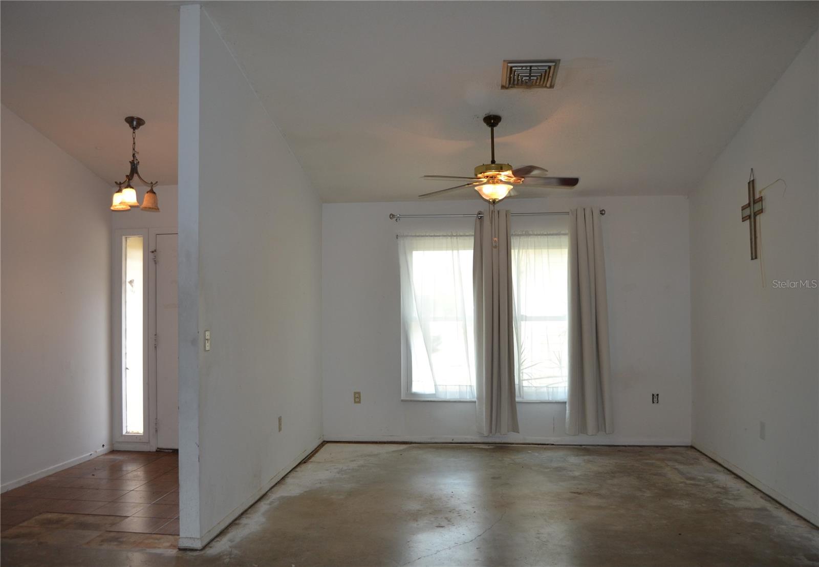 Image 6 of 28 For 21161 Knollwood Avenue