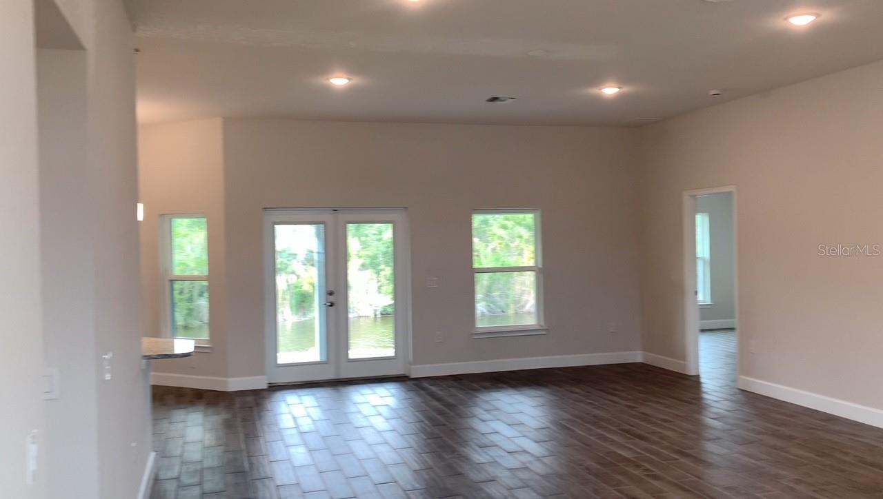 Image 5 of 16 For 13236 Pace Circle