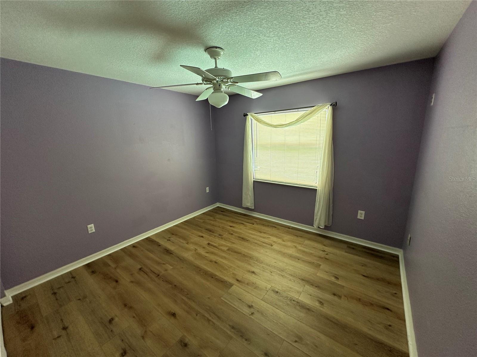 Image 13 of 27 For 16072 Galiano Court