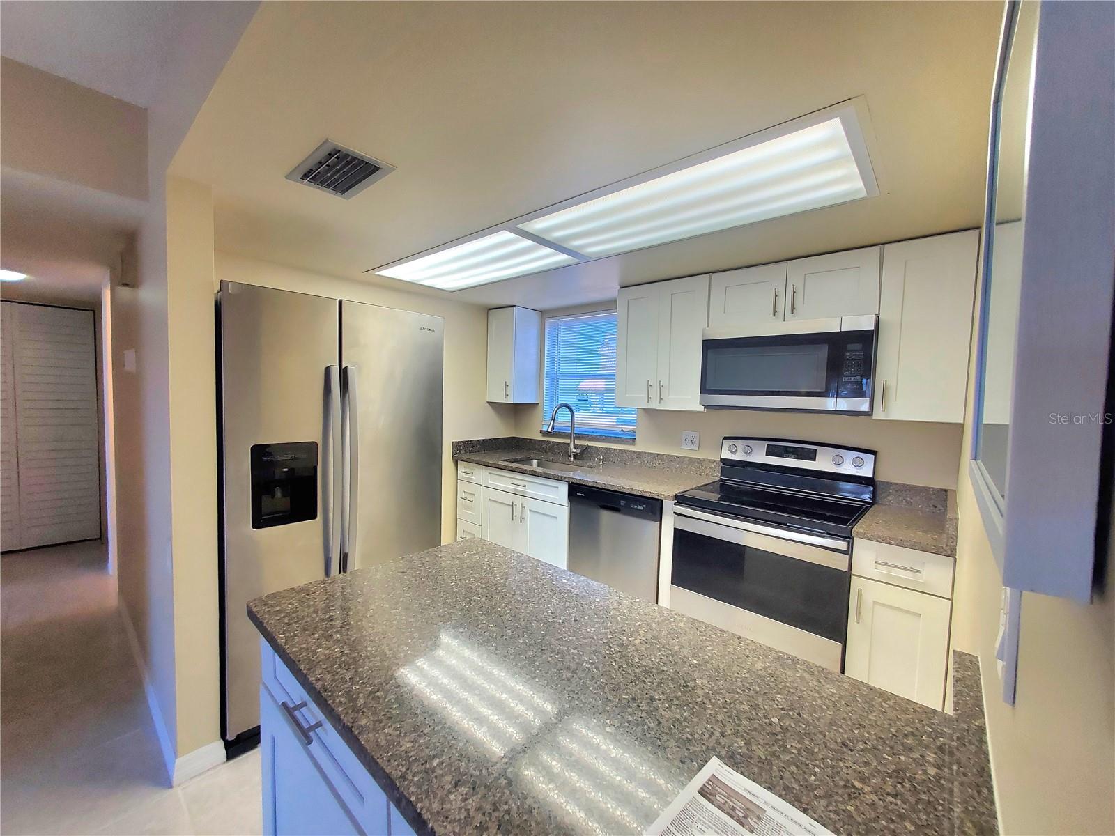 Image 14 of 24 For 311 Garvin Street 207b