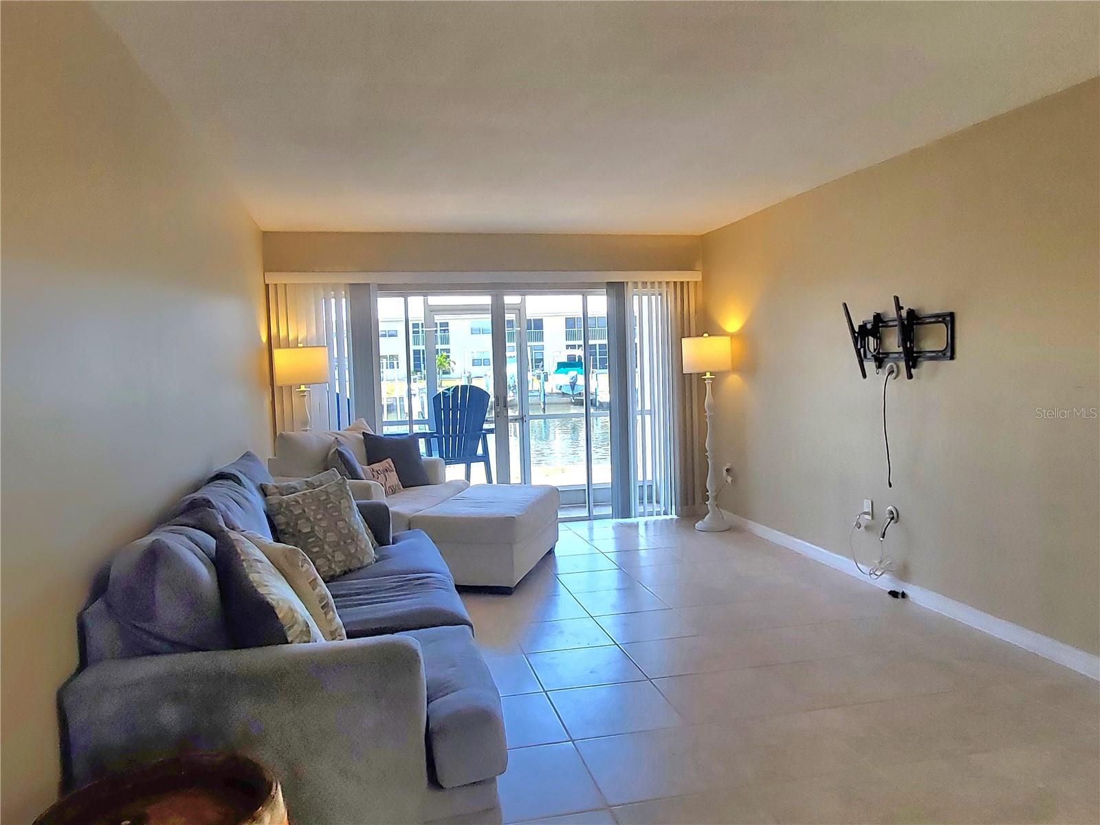 Image 8 of 24 For 311 Garvin Street 207b
