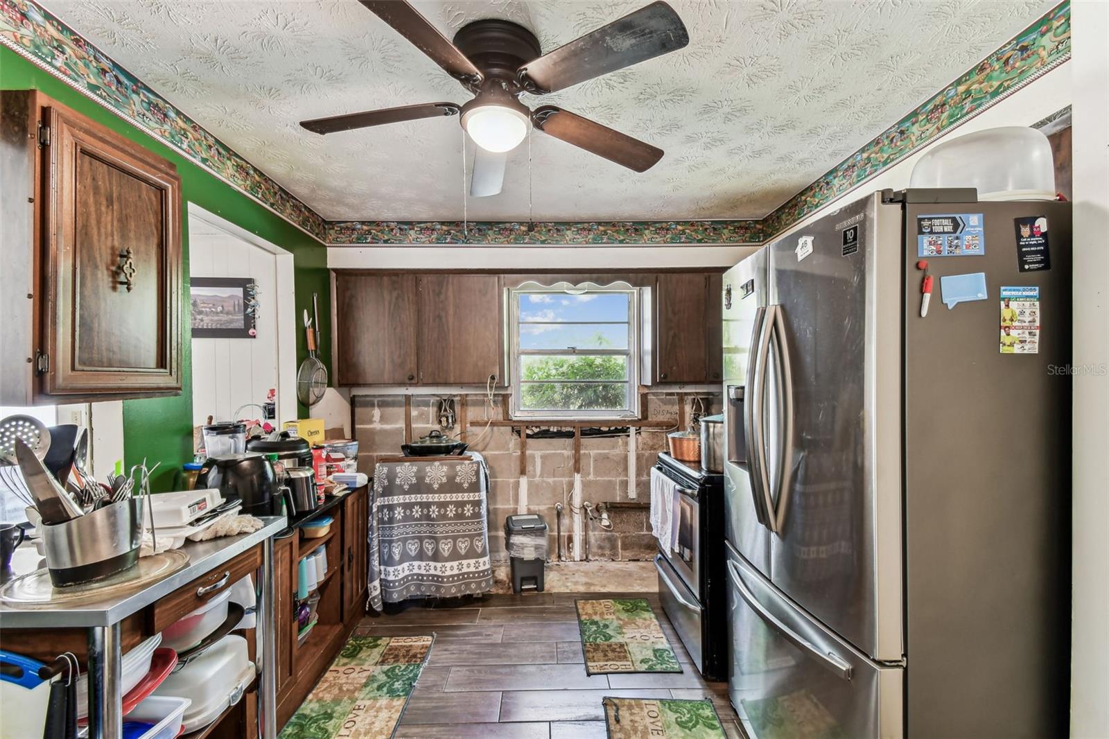 Image 10 of 37 For 6171 Hill View Court